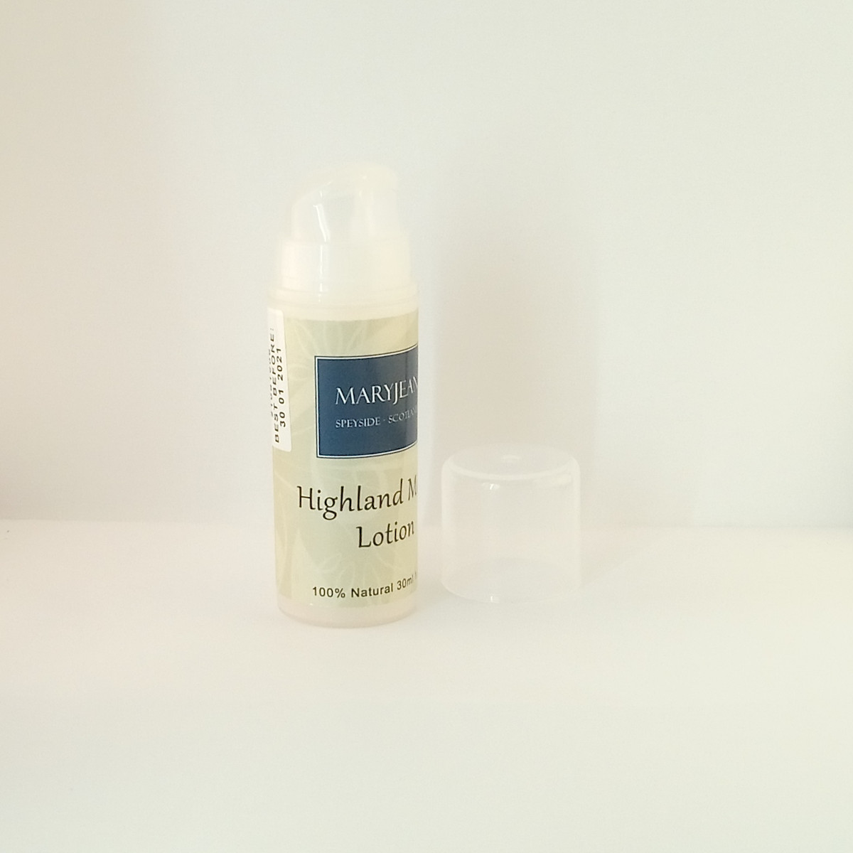 HighlandMidge's tweet photo. #FreebieFriday To #win a pair of our 30ml award-winning lotions simply 1. follow 2. retweet this message and 3. tag a friend for your chance. The #giveaway ends tonight at 23:00 hours and the winner announced early tomorrow. Good luck everyone! https://t.co/vraW6nfVaX