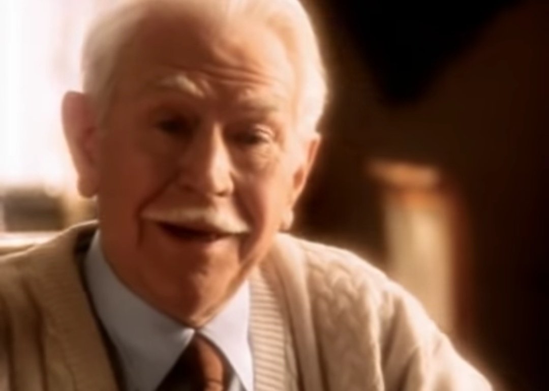 焼き野菜ガチアン 私のおじいさんがくれた初めてのキャンディー それはヴェルタースオリジナルで 私は4歳でした その味は甘くてクリーミーで こんな素晴らしいキャンディーは特別な存在なのだと感じました 今では私がおじいちゃん 孫にあげるのはもちろん