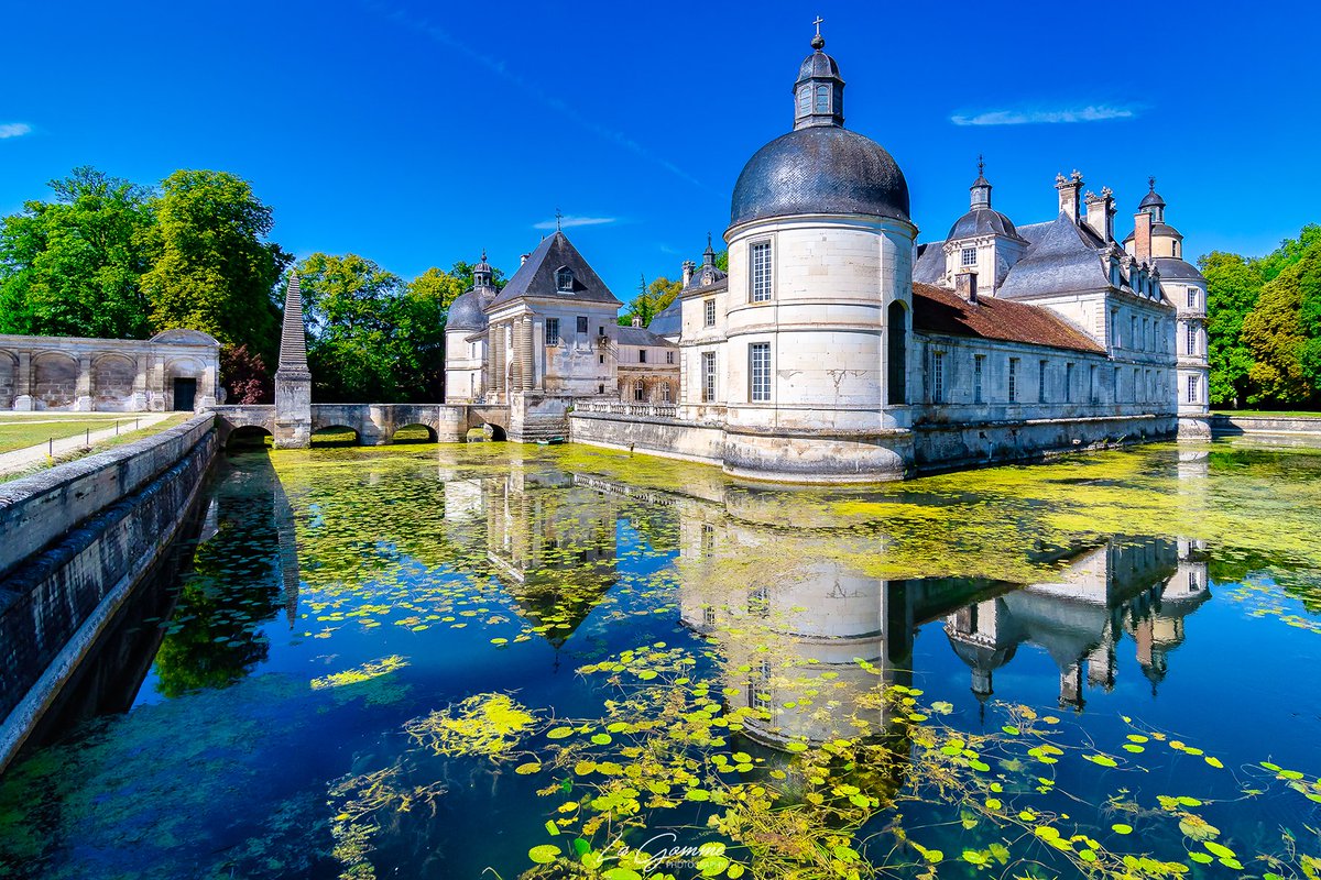 La_Gomme's tweet photo. Château de Tanlay - Bourgogne - Yonne- France
#Tanlay #chateaudetanlay #bourgogne #yonne #yonnetourisme #France #photography #Photographie #photooftheday #photo https://t.co/Rrxy5TMvWc