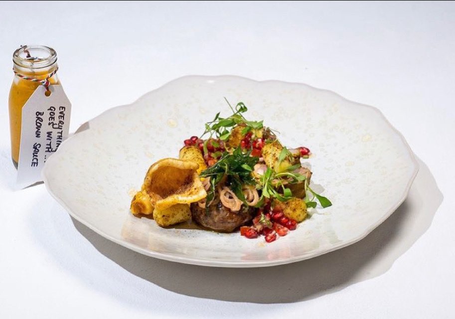 MissGidda's tweet photo. Masala pork, spiced kofta in crepinette, coconut malai curry &amp; fondant chaat potato 💥 also - chaat masala crackling is 👌🏽💕@GBMofficial https://t.co/LfvYjP3pwc