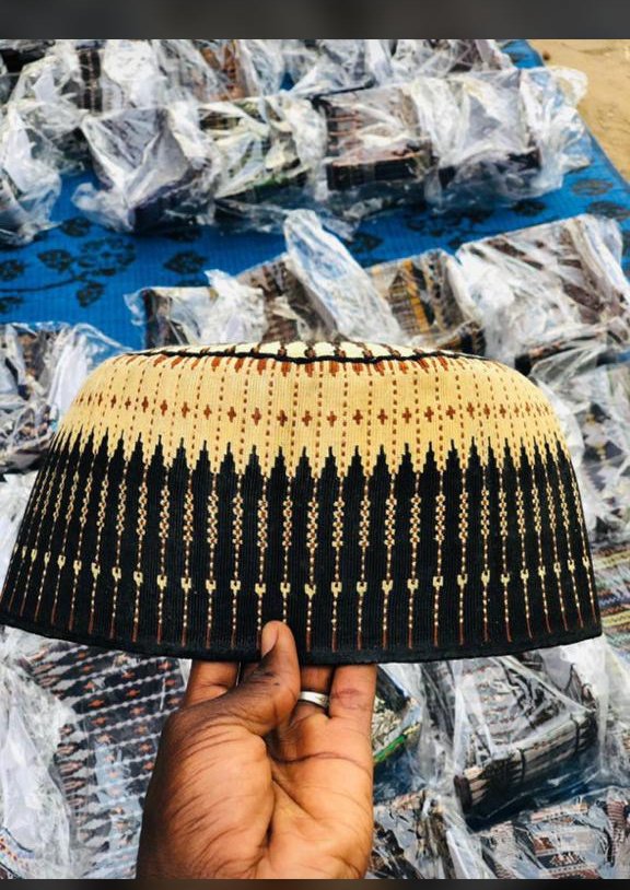 umarsandaumar00's tweet photo. Please rt when you see this my customer might be on your TL🙏🙏
i sell hand made customized Maiduguri caps for the best prices.
call/WhatsApp+2348065191300
1 &amp; 2-12k
3 &amp; 4-21k

Davido NNPC buhari lil wayne #Wizkid  Ebuka OUT NOW frank edoho brown skin girl lagos #lautech https://t.co/ex5mlMtTc2