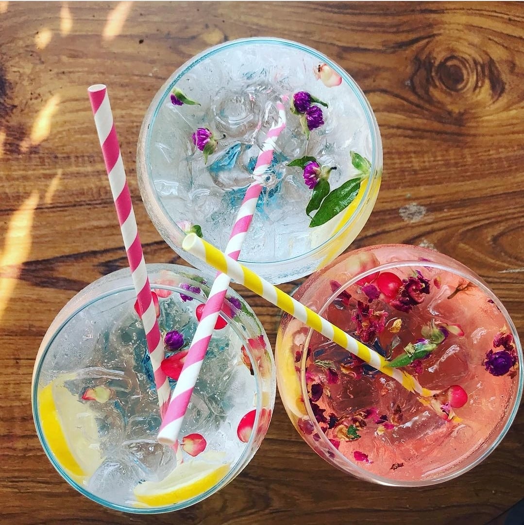 Weekend spending habits. Who can relate?... 

Clothes, leisure, eating out and travel £0 

Snack and Gin £600 

We've made it to Friday and it's nearly Gin o'clock! Enjoy &amp; WELL DONE

#gintonic #ginoclock #friday #canyourelate #humour #facts #drinks #barhire #surrey #south #spend