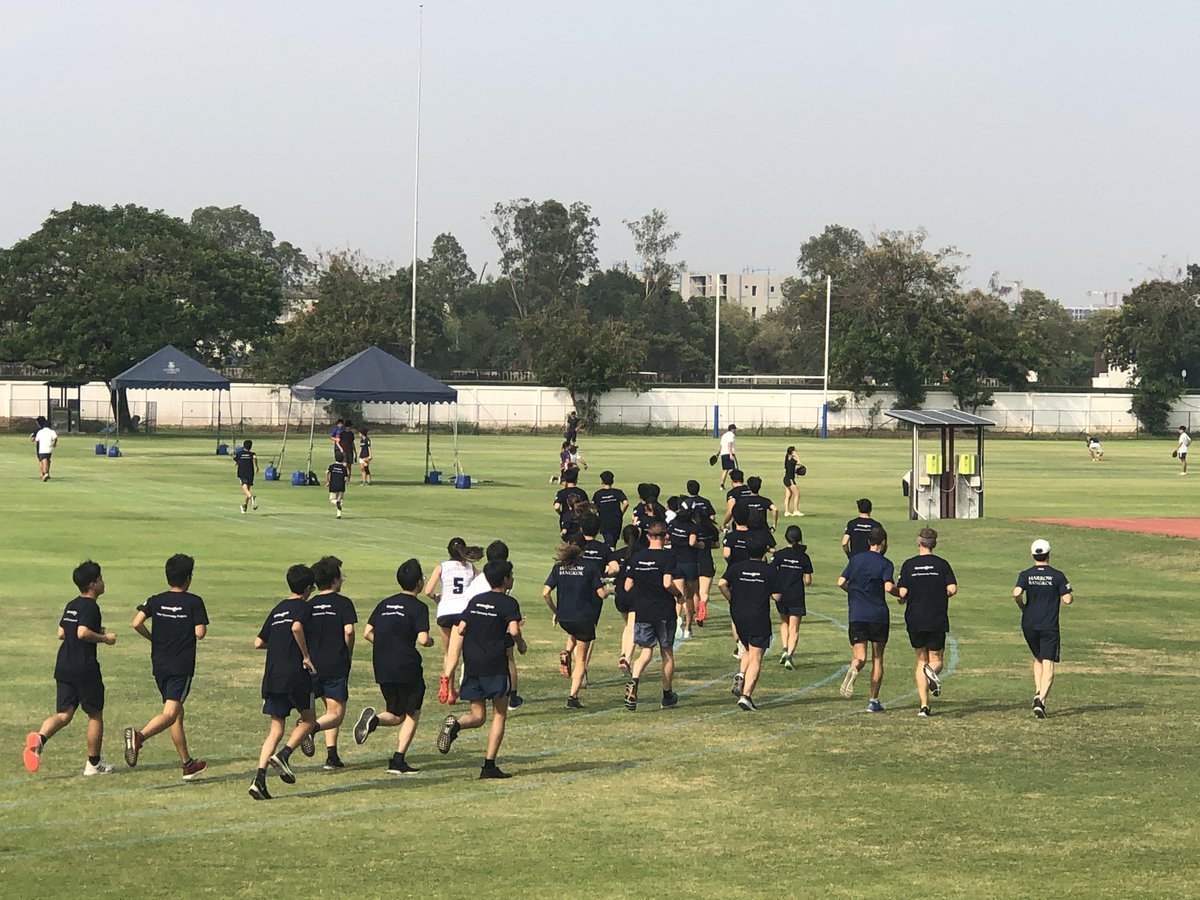 HarrowbkkSF's tweet photo. Sixth Form Charity Mile this afternoon raising money for Operation Smile and Laksi Community Charity- thank you to everyone taking part on a very hot Bangkok afternoon @HarrowBKKLiA @HarrowBangkok https://t.co/UbaZrQ8kOV