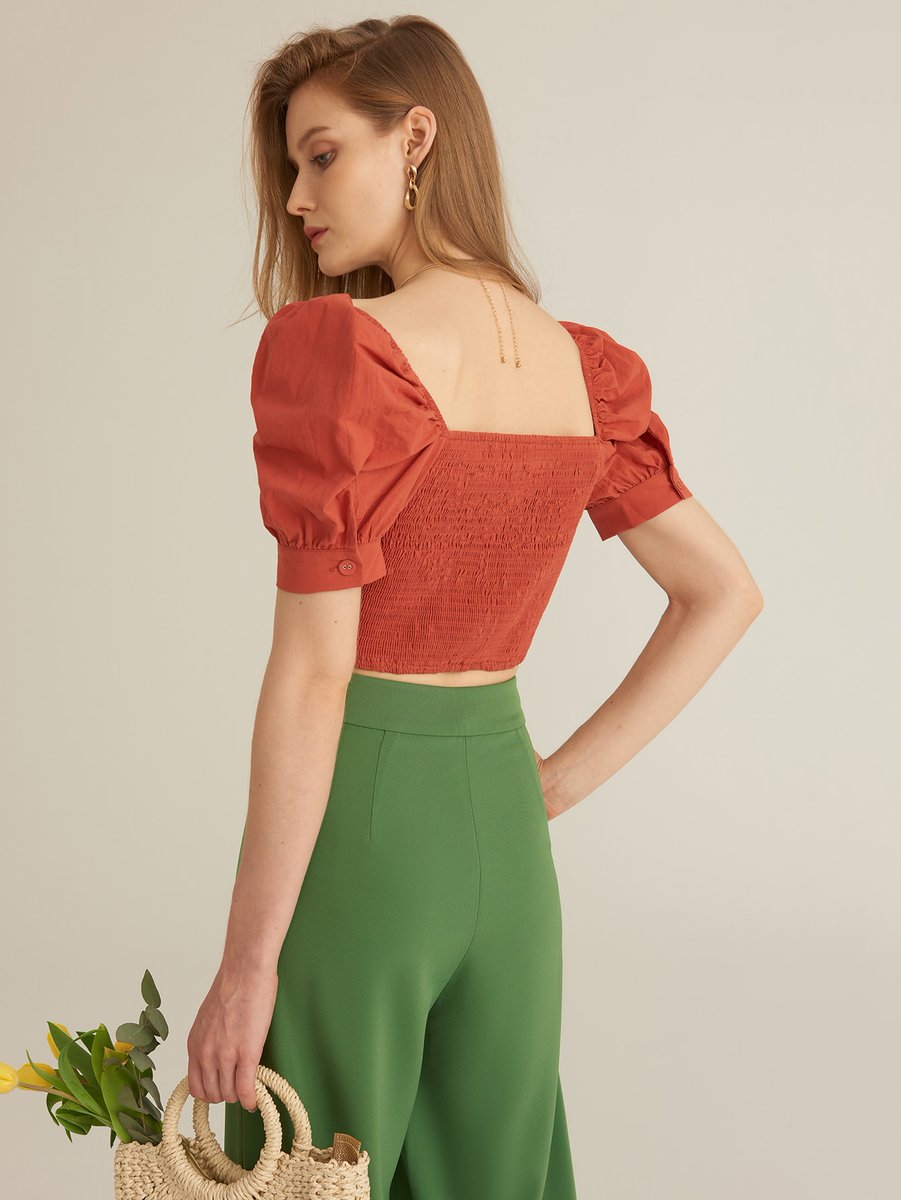EMMACLOTH_SALE's tweet photo. Foldover Front Shirred Crop Milkmaid Top SKU:swtop07200324545 Retail Price:18US$ Wholesale Price:US$10.8-US$13.5 >>https://t.co/FVCsSSWqQY #Front #Shirred #Crop #Milkmaid #Top https://t.co/gEhK0jFixU