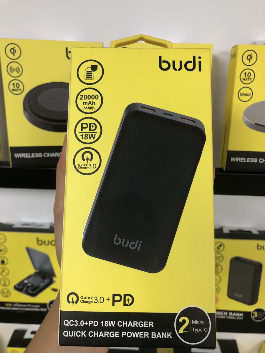 Janiceliang5's tweet photo. Budi power bank
10000mAh .20000mAh .
PD ,QC3.0 wireless charger .Fast charging
Provide convenience for you #carholder #phonepowerbank #powerbank #smartphonepowerbank #phonegadget #PDfastcharger #QCfastcharging #wirelesscharger #smartphone #mobile https://t.co/mPlQngid5Q