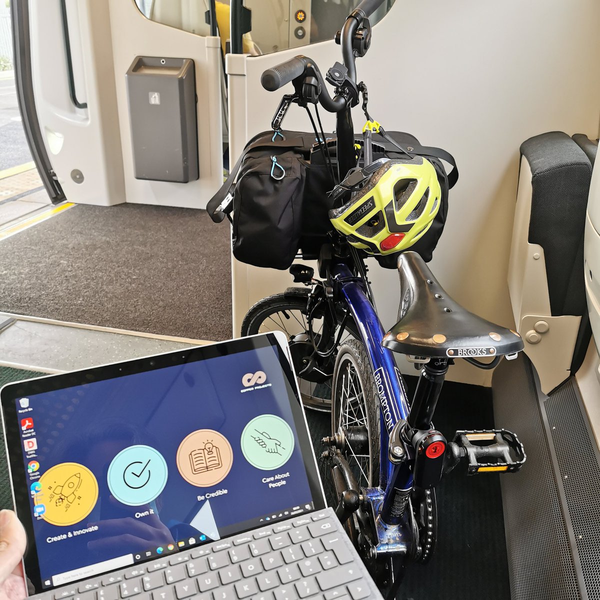 MandhirSidhu's tweet photo. Back on the bike! @brucebrompton to commute to Stratford!
London is just full of builders in their PPE hats and high viz...
Happy Friday Everyone, some much needed exercise for me!
^
#Brompton #BruceBrompton #Commute #BackToWork #SurfaceGo #FitOut #CopperProjects https://t.co/DBR6idJqjm