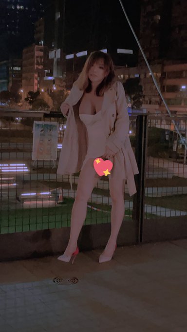 幸好... 沒人看見 🤪 還有更多露出喔 ~  Patreon : Cattt520 影片亦將於下星期發怖 💕💕  #制服ディズニー   #露出 #黑絲 #高跟 #野外 #刺激 #巨乳 #性感  #男の娘<a href="/tag/cd"class="tags"><span>#cd</span></a><a href="/tag/sissy"class="tags"><span>#sissy</span></a><a href="/tag/%E5%B7%A8%E4%B9%B3"class="tags"><span>#巨乳</span></a><a href="/tag/crossdresser"class="tags"><span>#crossdresser</span></a><a href="/tag/%E6%80%A7%E6%84%9F"class="tags"><span>#性感</span></a><a href="/tag/femboy"class="tags"><span>#femboy</span></a><a href="/tag/%E9%87%8E%E5%A4%96"class="tags"><span>#野外</span></a><a href="/tag/%E7%94%B7%E3%81%AE%E5%A8%98"class="tags"><span>#男の娘</span></a>