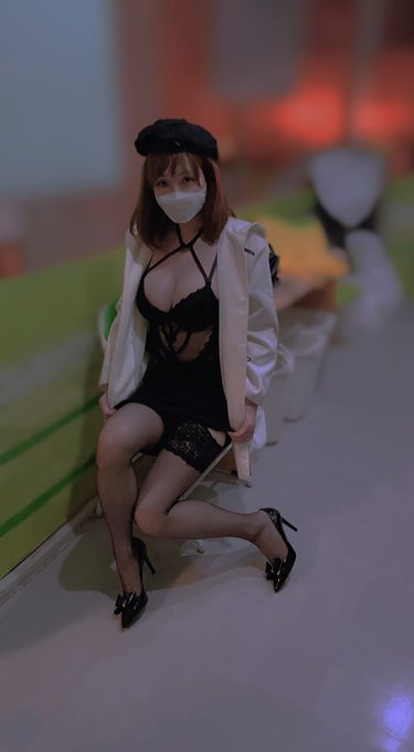 幸好... 沒人看見 🤪 還有更多露出喔 ~  Patreon : Cattt520 影片亦將於下星期發怖 💕💕  #制服ディズニー   #露出 #黑絲 #高跟 #野外 #刺激 #巨乳 #性感  #男の娘<a href="/tag/cd"class="tags"><span>#cd</span></a><a href="/tag/sissy"class="tags"><span>#sissy</span></a><a href="/tag/%E5%B7%A8%E4%B9%B3"class="tags"><span>#巨乳</span></a><a href="/tag/crossdresser"class="tags"><span>#crossdresser</span></a><a href="/tag/%E6%80%A7%E6%84%9F"class="tags"><span>#性感</span></a><a href="/tag/femboy"class="tags"><span>#femboy</span></a><a href="/tag/%E9%87%8E%E5%A4%96"class="tags"><span>#野外</span></a><a href="/tag/%E7%94%B7%E3%81%AE%E5%A8%98"class="tags"><span>#男の娘</span></a>