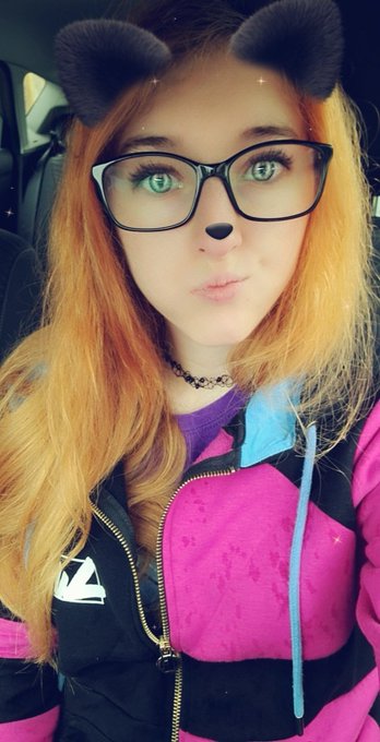 Good Morning!  Say it back 😸 &bull; Rain + Hair = Puffy https://t.co/mttCW94bCg