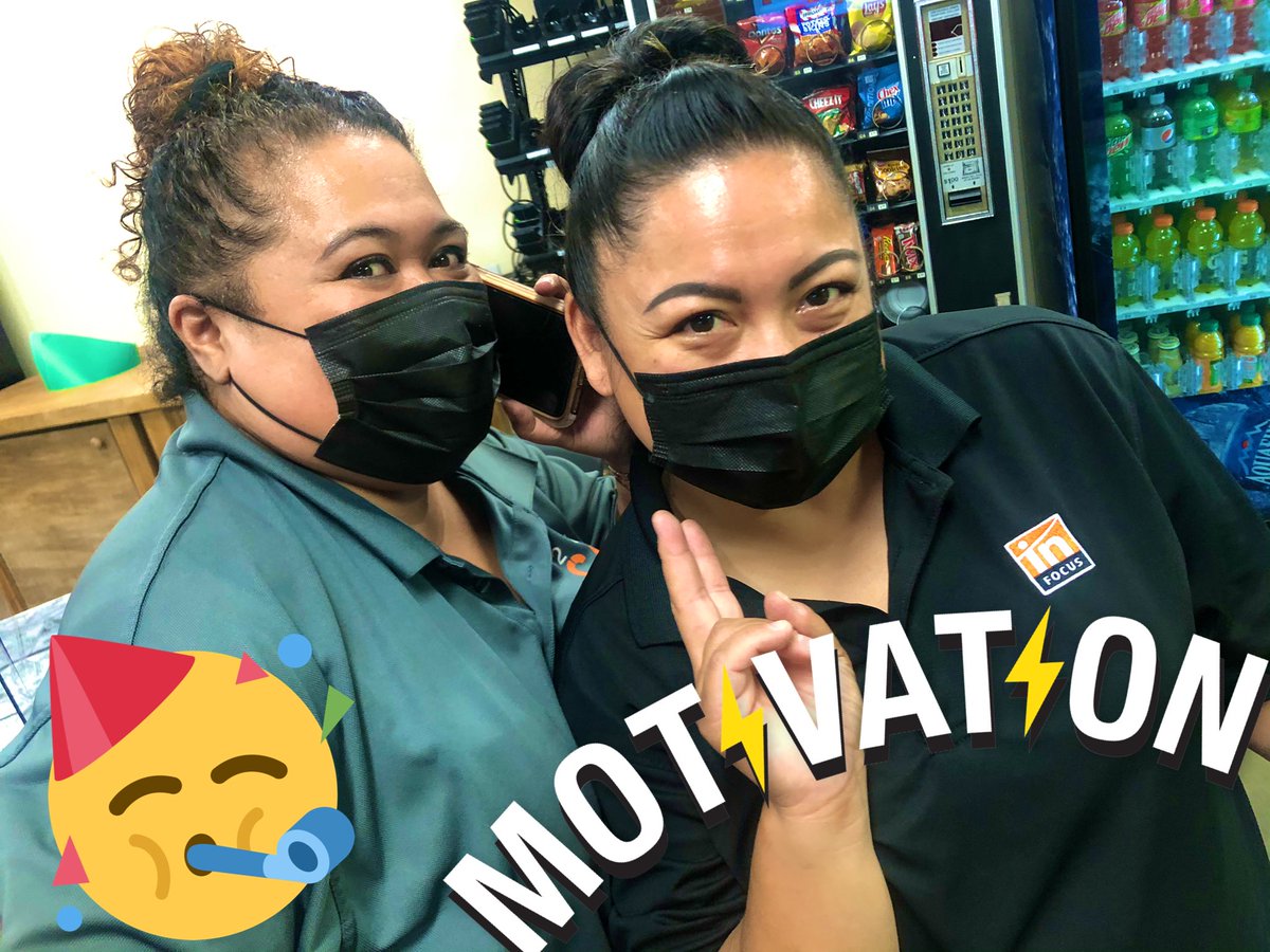 💚🧡Love the decorations💵💵💚🧡 Mahalo <a href="/mel1696/">Melony Hope</a> &amp; Starr Galeai for a great job🤙🤙 Alright 1706 we CELEBRATE YOU 🎉🎉  Here’s to another great year! #homedepot1706 Let’s get this💯💯🤩 #grateful #successsharing2021