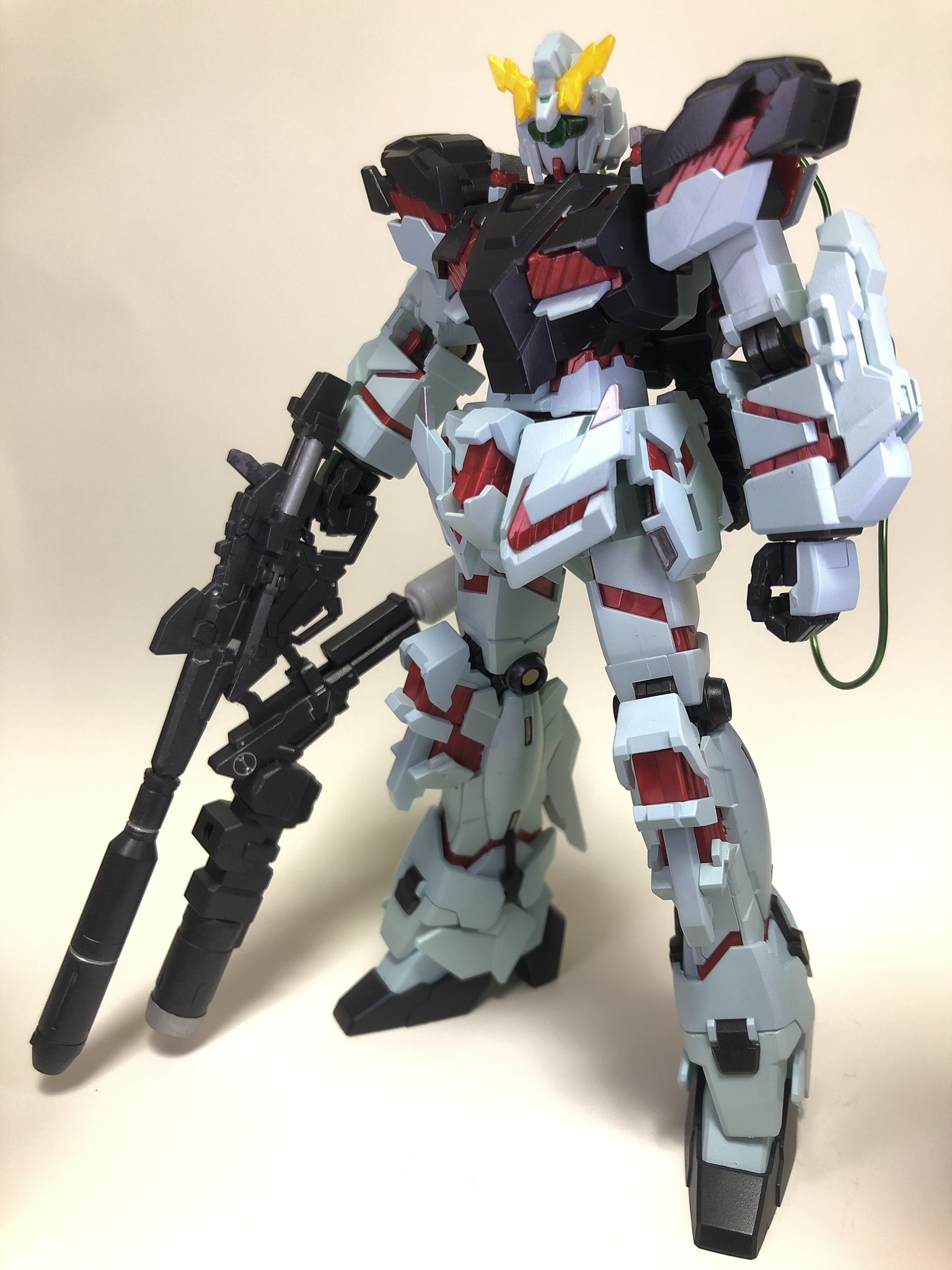 Twitter 上的 ユキロー Alive ユニコーンガンダム7号機グルシオン 量産型ユニコーンガンダム先行量産型 完成 色替えと頭部 武装のプチ改造のみですが 頭部のバイザー化はちょっと大変だった いやはや それでもユニコーンってのはやっぱり組むだけでも楽しい