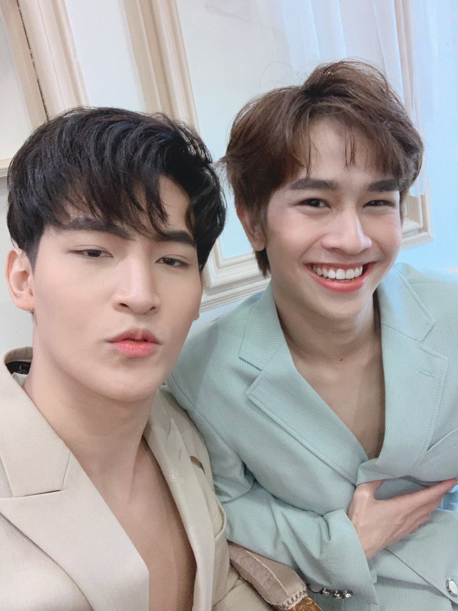 flukearchv's tweet photo. happy birthday to ohm ! thank you for looking after fluke ♡ #HBD24thOhmThitiwat 

#fluke_natouch 
#เจ้าแก้มก้อน https://t.co/K1i1vkB43E