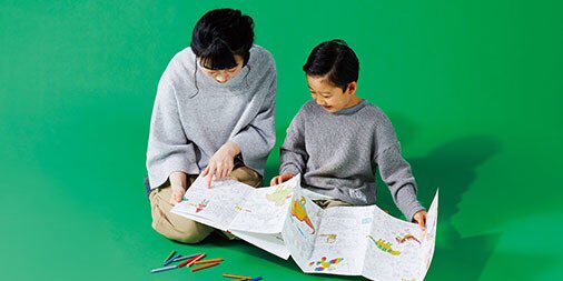 SwimmyDesignLab's tweet photo. コミュニケーションするぬりえ、NuRIE（ヌーリエ）シリーズに、本のカタチの「NuRIEbook(ヌーリエブック)」が登場しました。
コンパクトな本のカタチですが、ページを広げてみんなで塗ったり、1ページずつ塗り進めたり、色々な楽しみ方ができます。

NuRIE公式HP
https://t.co/ncoYkP886U https://t.co/CcHtoWBYdE