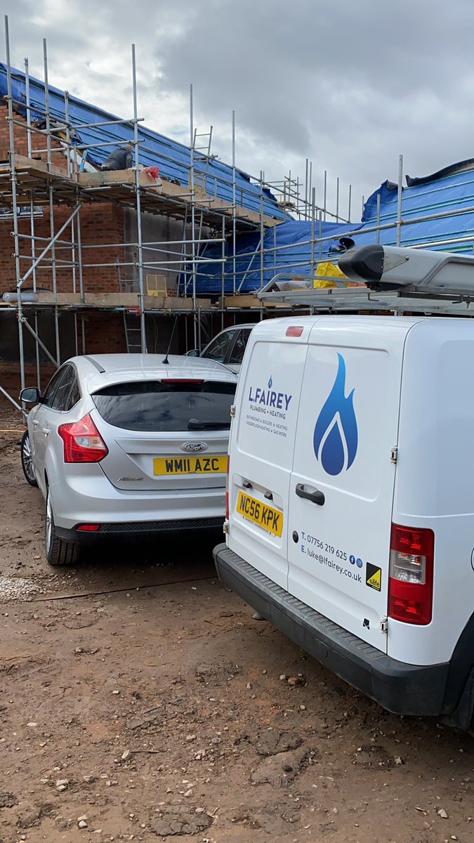 lukeSBMBMX's tweet photo. Been helping out @Indigorenewable this week on a great project in barrow upon soar https://t.co/zxFhCiJ4sS