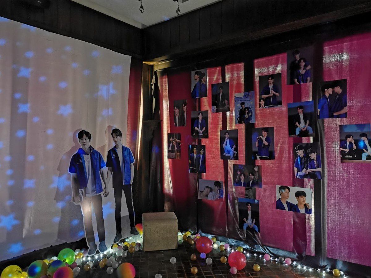 Ssutthida10's tweet photo. คิดถึงกลรัก..คิดถึงวี มาร์ค
#1ปีVeeMarkxCNX 
#warwanarat #yinyin_anw 
#กลรักรุ่นพี่ @FangCafe2 https://t.co/pydz64kOON