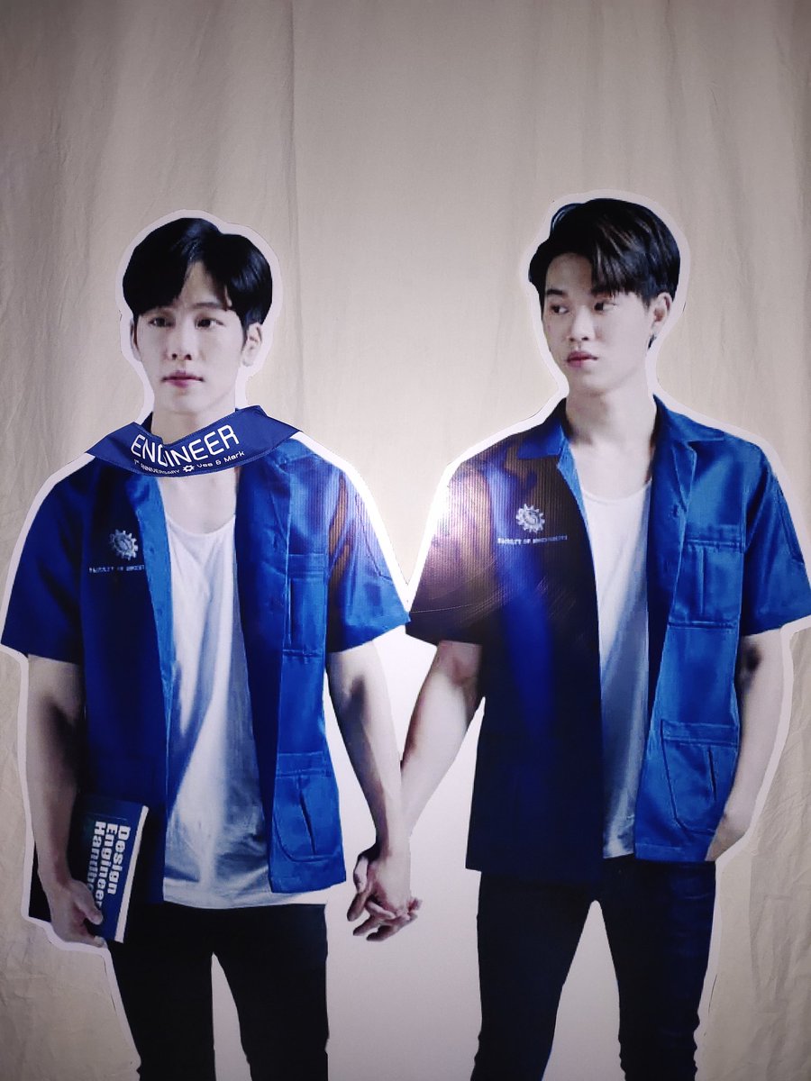 Ssutthida10's tweet photo. คิดถึงกลรัก..คิดถึงวี มาร์ค
#1ปีVeeMarkxCNX 
#warwanarat #yinyin_anw 
#กลรักรุ่นพี่ @FangCafe2 https://t.co/pydz64kOON