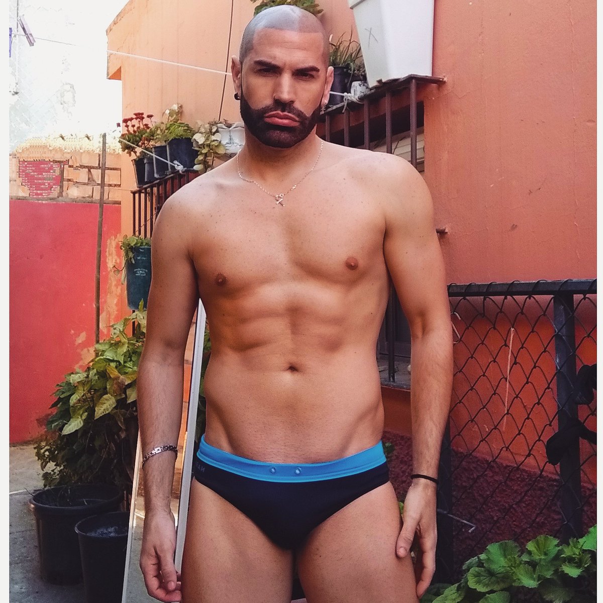 Daniel_ojeda34's tweet photo. Poko a poko jejej #Calor https://t.co/KITs23D6MD