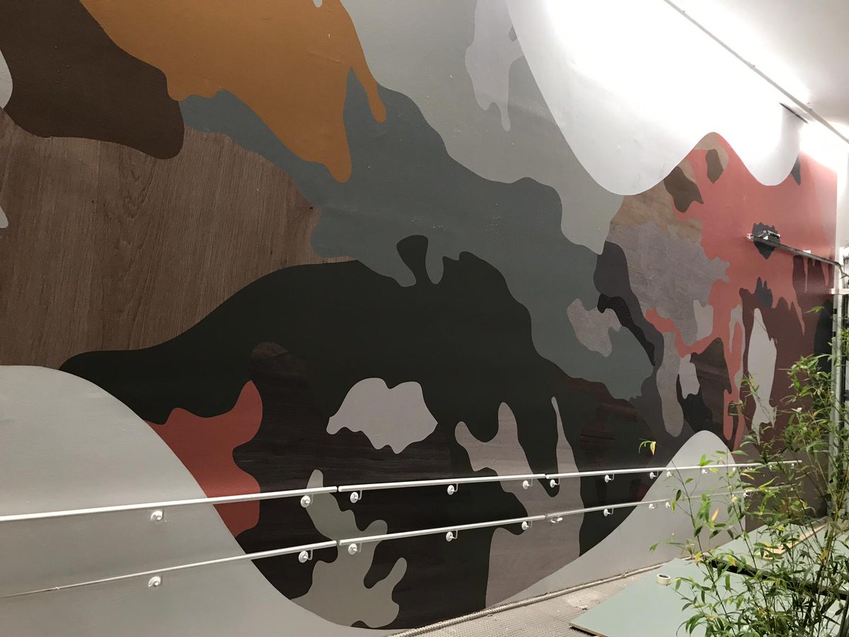 BERDOAL1's tweet photo. ¡Hola, hola! ¿Habéis visto qué trabajo más chulo? Estampado de camuflaje, con colores poco habituales en este tipo de texturas. ¿Qué os parece? ¡Os leemos! 😀
#impresionvinilos #rotulacionvehiculos #rotulacioncomercial #impresionpvc #impresionvinilosmadrid #impresionmadrid https://t.co/wZckx3vlpp