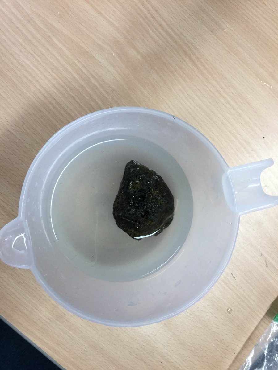 LSTClass09's tweet photo. Identifying the properties of rocks: durability, permeability, density and hardness #STPSScience #rocks #properties https://t.co/11gUXWjHNl