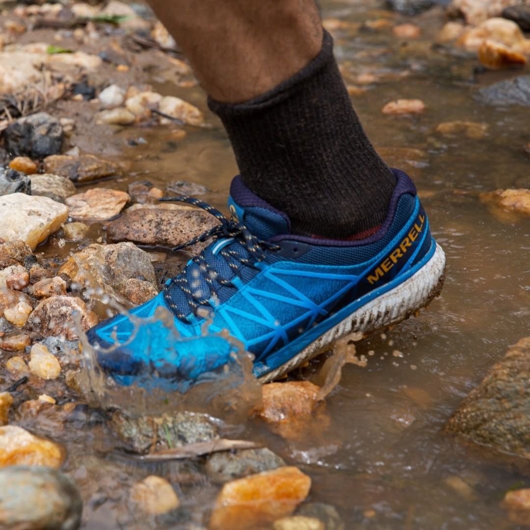Merrell_PH's tweet photo. No need to sacrifice comfort for ground connection on your next trail run, meet the All-new Agility Synthesis 2.
Shop the full collection of Agility Synthesis 2 through MERRELL PH Viber Community at https://t.co/0XnbC7TeT2 or visit your nearest Merrell store.
#MerrellPH https://t.co/coX8PixZ5i