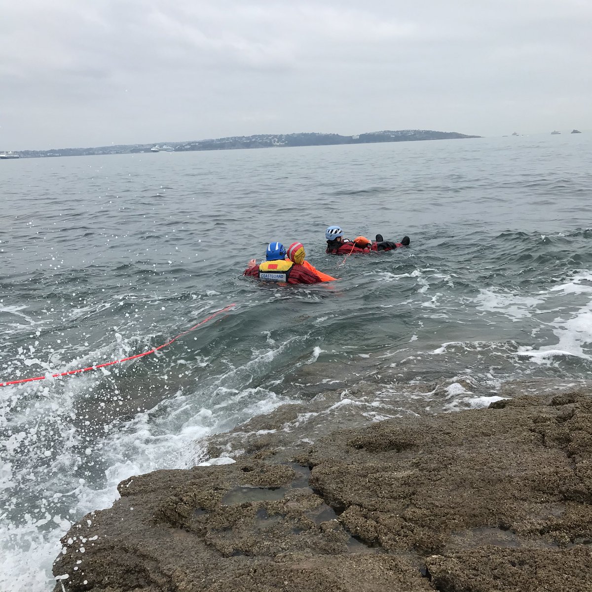 RuthLeeLtd's tweet photo. A watery theme for our Friday Favourite Photos! 

We are always inspired by your training scenarios and love to see your photos and videos. 

Thanks to those who shared this week or tagged us in their posts! 
@999Ben @hmsprotector @HMCG_AC10  and @HMCG_S10B  
#waterrescuetraining https://t.co/eFIQpi4Lad