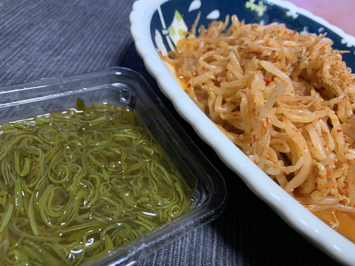 ico_2403's tweet photo. 朝ご飯(夜勤)

もやしナムル
めかぶ

夜勤者有休により今日だけ夜勤です🤤 https://t.co/FVZK9prafq