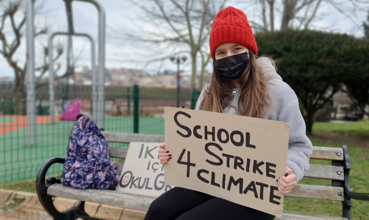 My 105th week on #ClimateStrike 🌍 We've heard a lot of empty promises, but seen no real action yet. Last Friday we've made it very clear that we won't stop until we get it! ✊ #NoMoreEmptyPromises #FaceTheClimateEmergency #schoolstrike4climate #FridaysForFuture #ClimateAction