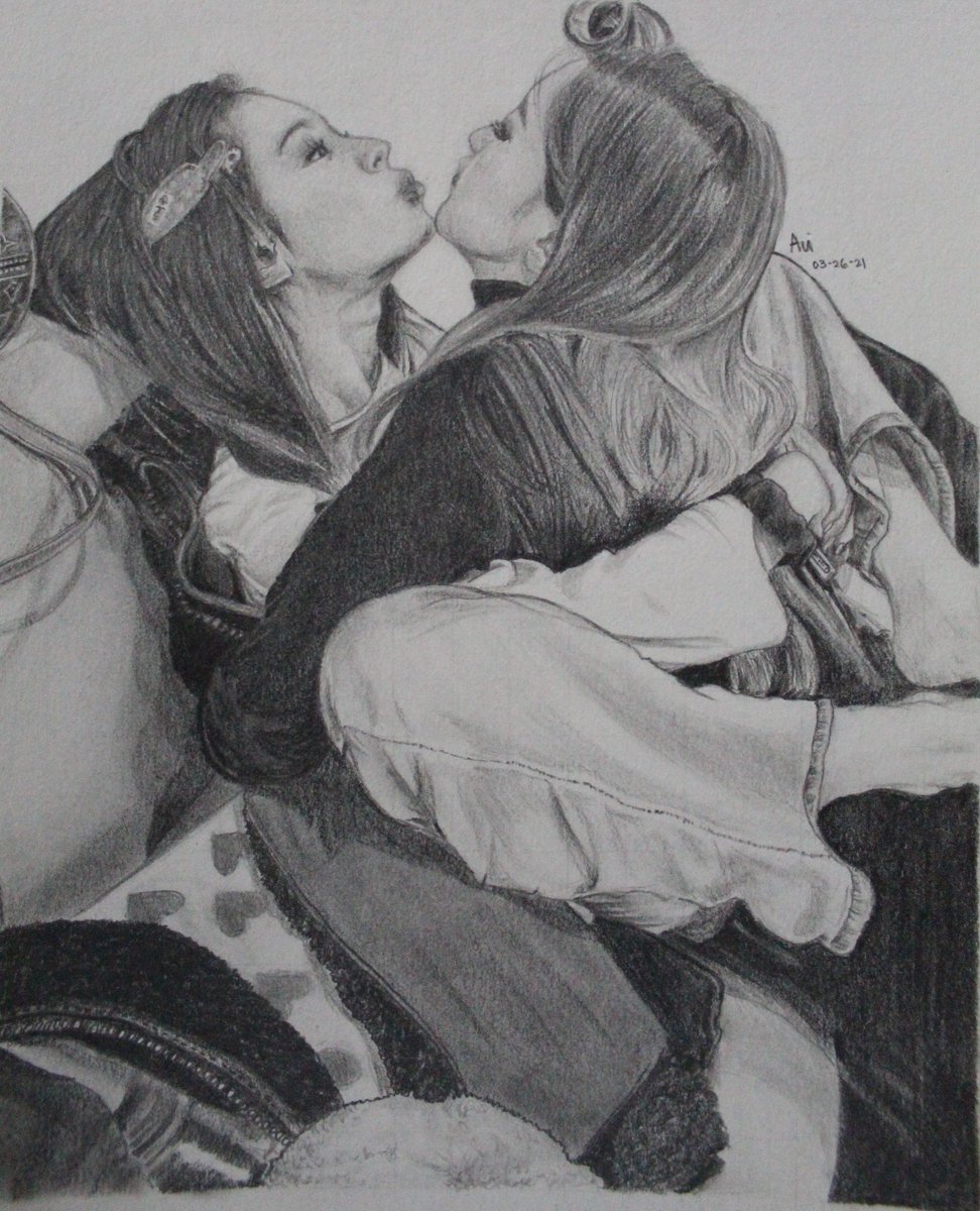 onceaui's tweet photo. Misana graphite art 💕 @JYPETWICE https://t.co/xYBtua4jo7