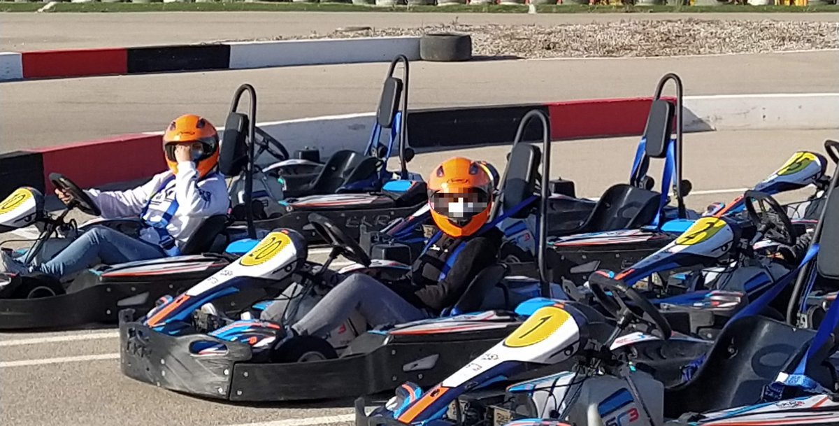 AlboresMurcia's tweet photo. #ProyectoCySNE. #Actividadesdeocioalternativo: esta semana➡️Salida a los Karts 🏎🏎😃Los chicos han disfrutado con esta divertida actividad al mismo tiempo que aprenden otras manera de gestionar y emplear su tiempo libre.
#Educaciónsocial
#IntervenciónEspecializada https://t.co/fIeFouUSXL
