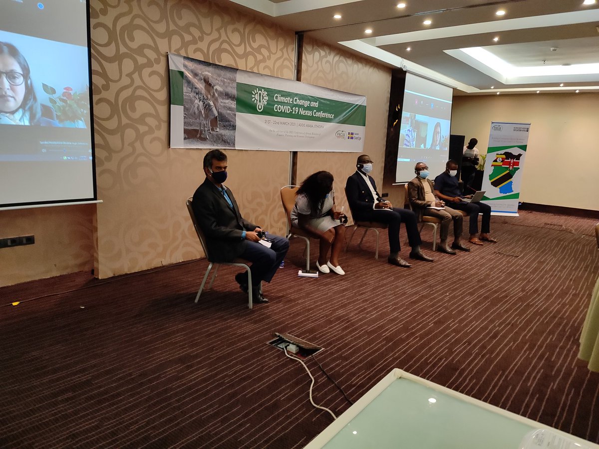 YNCCCOFFICIAL's tweet photo. #ynccc #Ethiopia #Africa took part in @PACJA1  #ClimateAndCOVIDNexus conference and attended training on climate activism @NisreenElsaim @COP26 @SatishBellie https://t.co/4RajKgpzmx