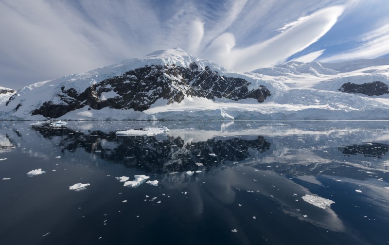 Science for Environment Policy (@sfep) on Twitter photo #Microplastic #pollution accumulates even in remote regions.
To find out more about this emerging environmental hazard, scientists have analysed the deep-sea sediments of the Antarctic and Southern Ocean regions.
▶️ec.europa.eu/environment/in…
<a href="/EU_ENV/">EU Environment</a> #environment #Microplastic #pollution accumulates even in remote regions.
To find out more about this emerging environmental hazard, scientists have analysed the deep-sea sediments of the Antarctic and Southern Ocean regions.
▶️ec.europa.eu/environment/in…
<a href="/EU_ENV/">EU Environment</a> #environment