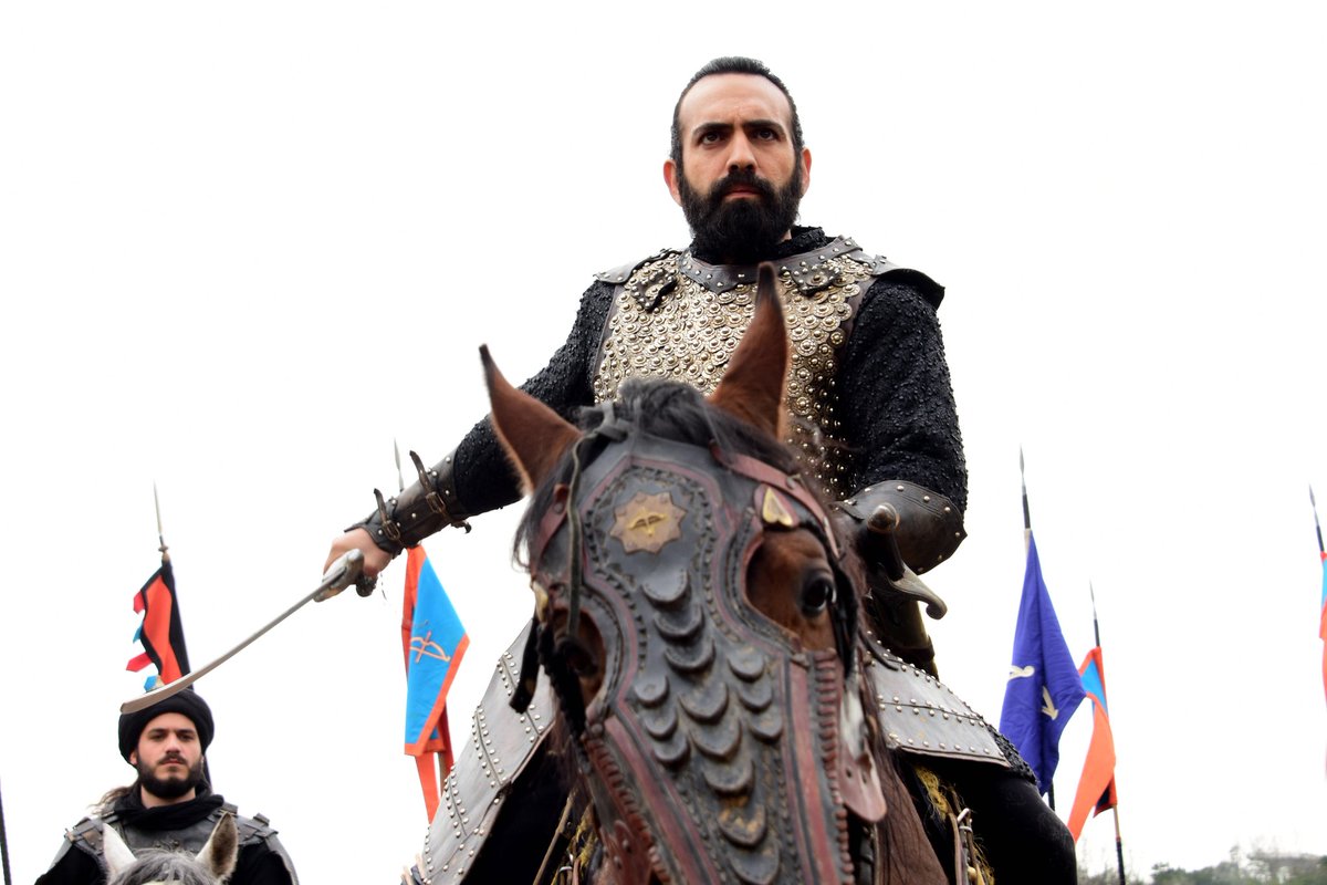 İhaneti aşikar olan Tekiş'in cezasını kesmek için ordusunun başına geçen Melikşah, çıktığı gazadan zaferle dönecek midir?

#UyanışBüyükSelçuklu | #UyanışEkibi