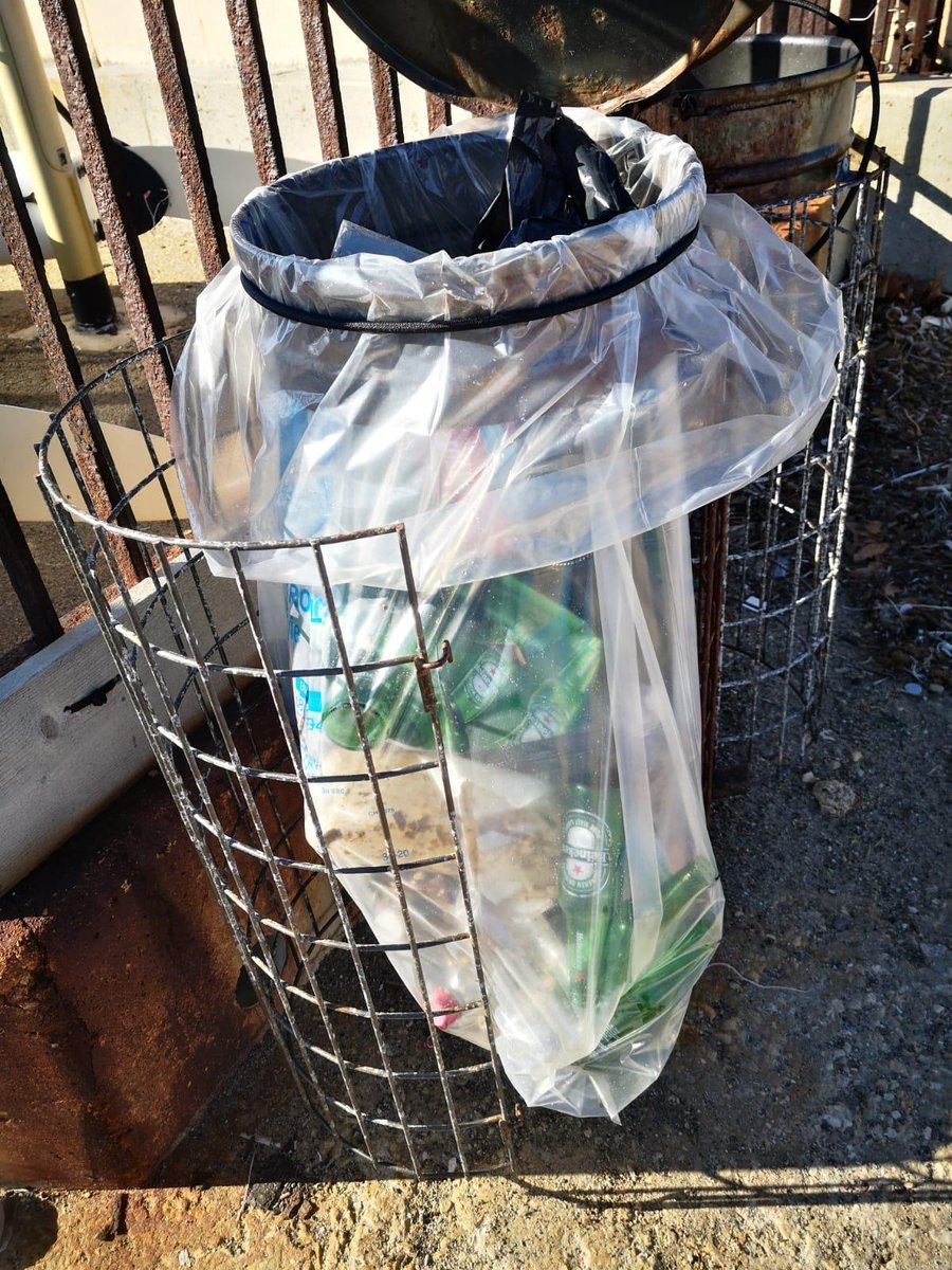 Un nouveau projet se prépare !!!
<a href="/1PieceOfRubbish/">1DéchetParJour</a> 
@fsasptt 

#villedemarseille#nettoyage#propreté#