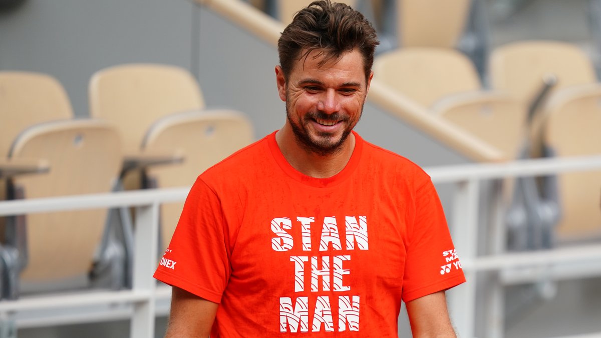 rolandgarros's tweet photo. Happy birthday to 𝓣𝓱𝓮 𝓜𝓪𝓷 🎉

Get well soon, @stanwawrinka 🤗 https://t.co/RP118g33ki