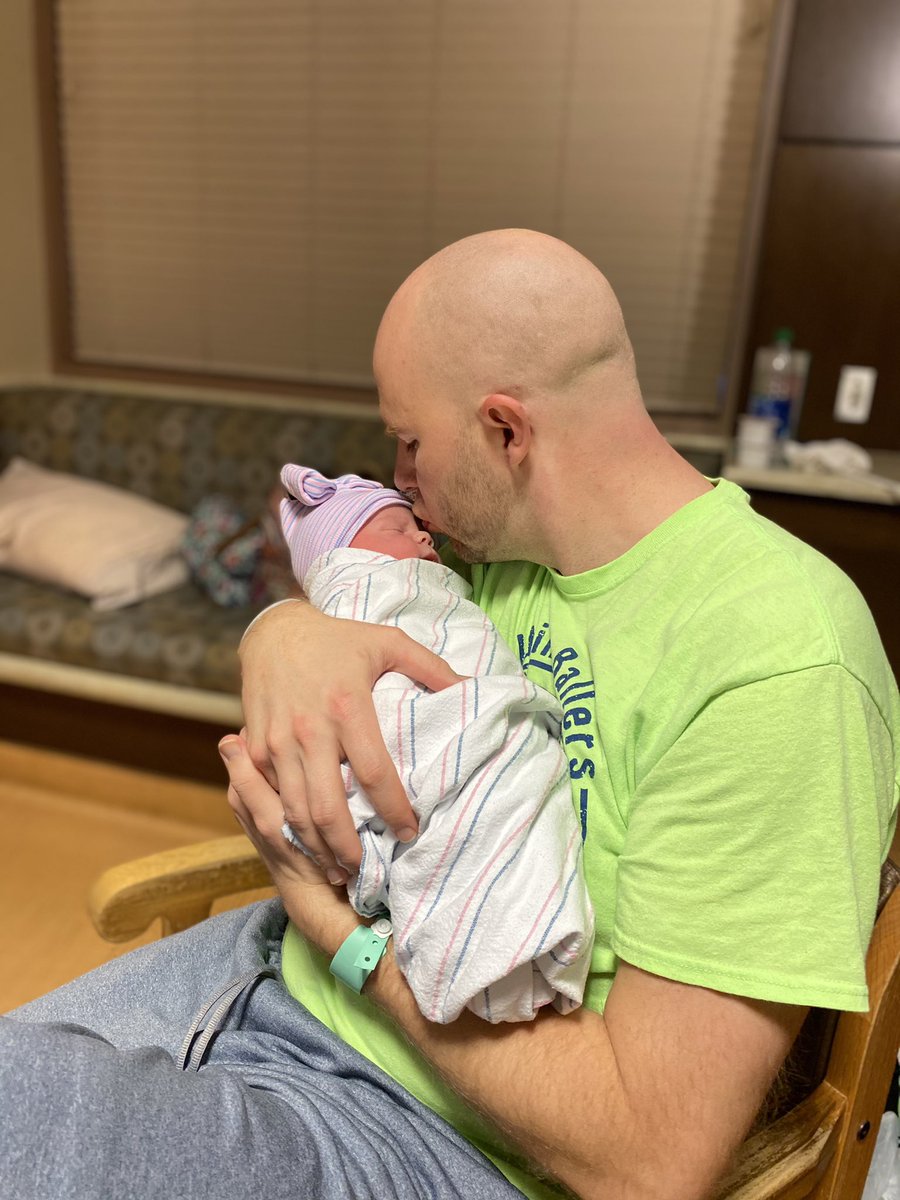 DrKrisWatkins's tweet photo. We are excited to welcome #NaomiGraceWatkins into the world!She was born at 2:38am this morning and weighs 9lbs 1oz and was 20 3/4 inches. 

Mother and baby are both doing well. 
#TheWatkinsFamilyIsGrowing https://t.co/wdj8oUH8s3