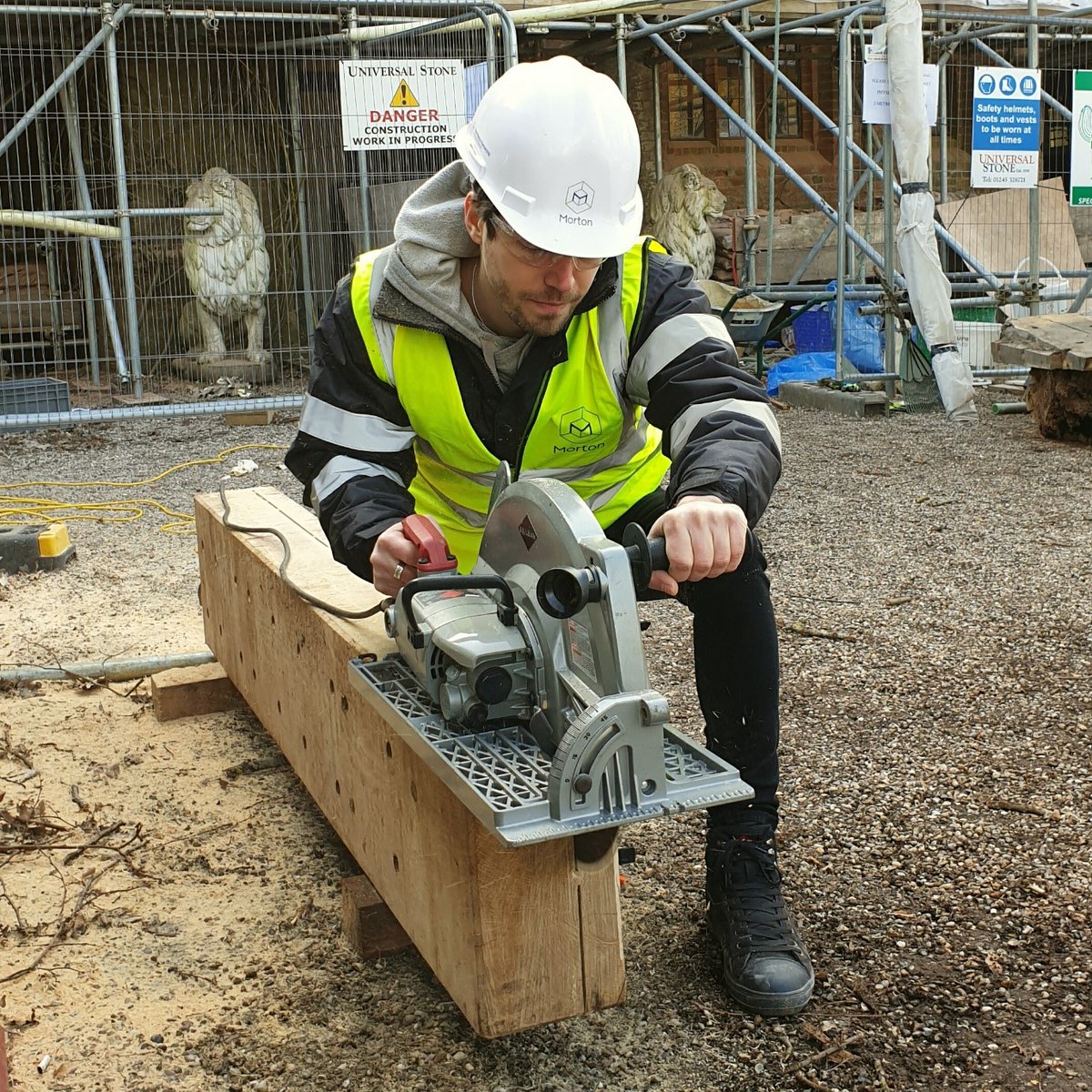 TMPengineers's tweet photo. Our colleague Cristian Petrescu is now doing some hands-on training on carpentry repairs, under vigilant guidance from the Contractor.
#ConservationEngineering #ConservationWorks #SympatheticMaterials #TraditionalBuildingSkills https://t.co/85CuaCqwQH