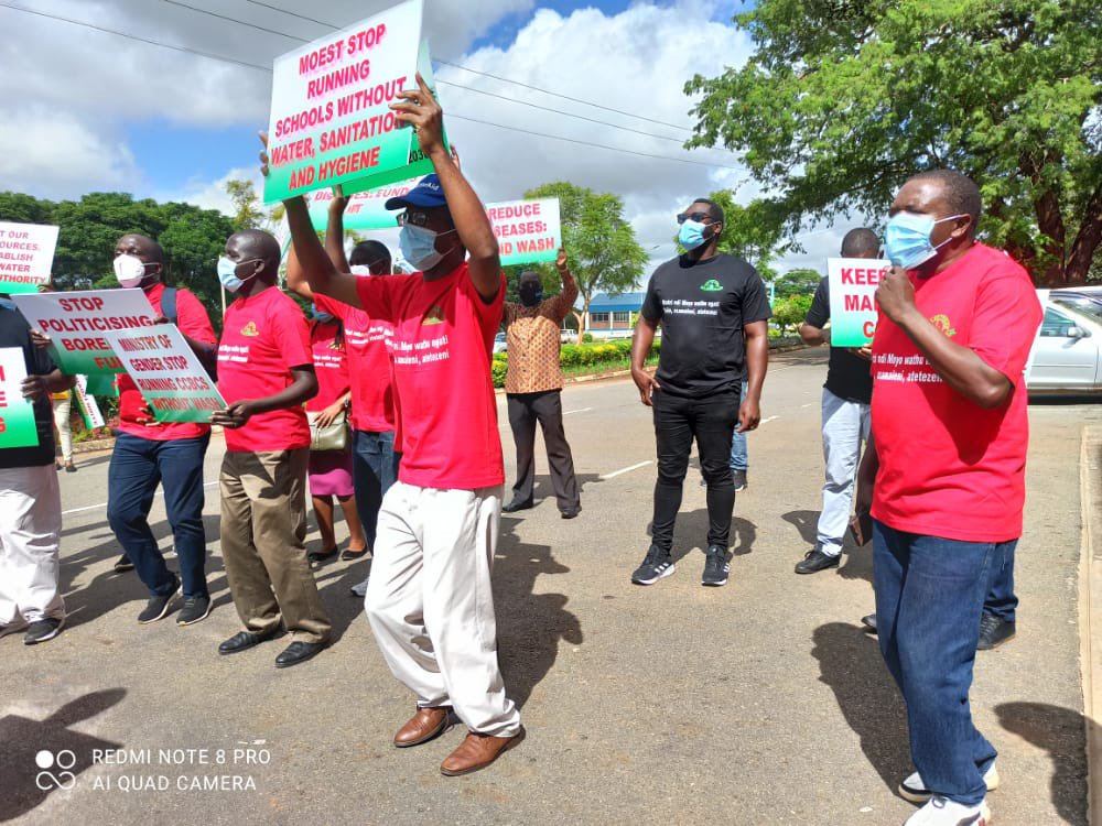 oliviamsawyer's tweet image. Amazing work #WESNET. We need to prioritise water resource management, sanitation and hygiene. @smorden_tomoka