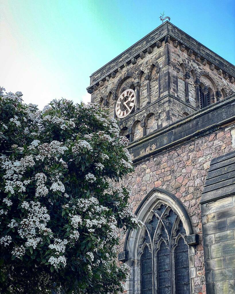 St Nicholas Church in Spring 🌸
•
•
•
#leicester #stnicholaschurch #saxon #norman #medieval #viburnum #whiteflowers #pretty #tree #belltower #essentialshopping #dailyexercise #thisisleicester #myleicester #romanesque #weareleicester #staysafeleicester… instagr.am/p/CM4KMNknkcR/