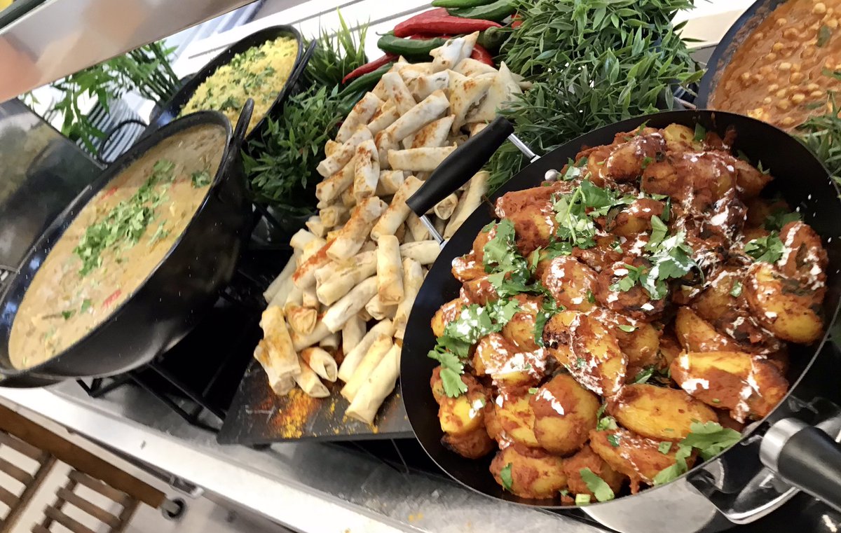 HHatWBSchool's tweet photo. Snap shot of some of the delicious food here @WestBuckland 
Standby for our Easter Treats 🐣
Well done all @gordon_cox84 @oi_andy_villa @ncooper1987 @MelanieBeal6 @JaymieBainbrid1 @BenMclachlan4 @RichKey38745272 @Crissybaker14 @SamDraper55 #EastersComing https://t.co/ur37gwLBVz