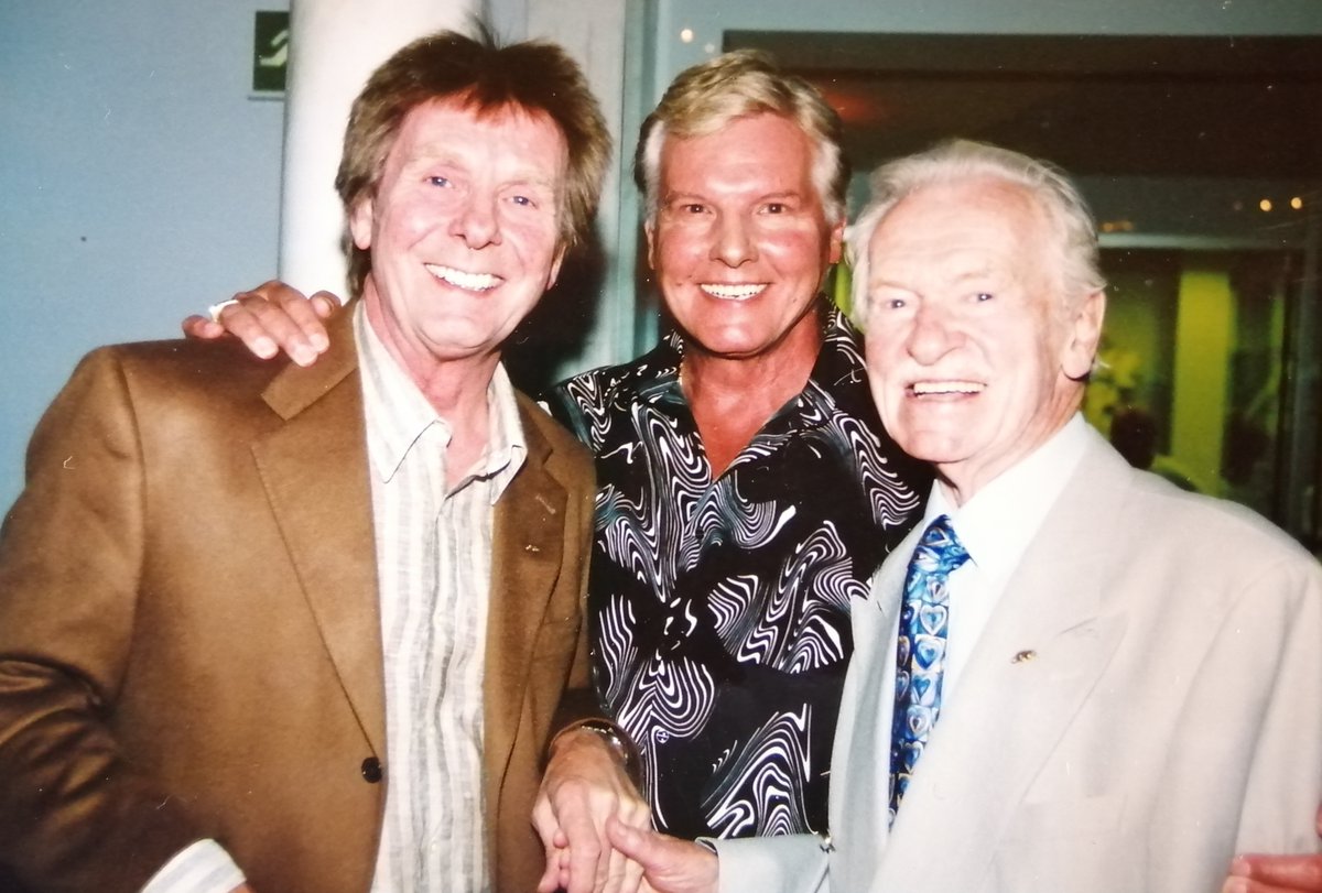Jess Conrad OBE tweet media