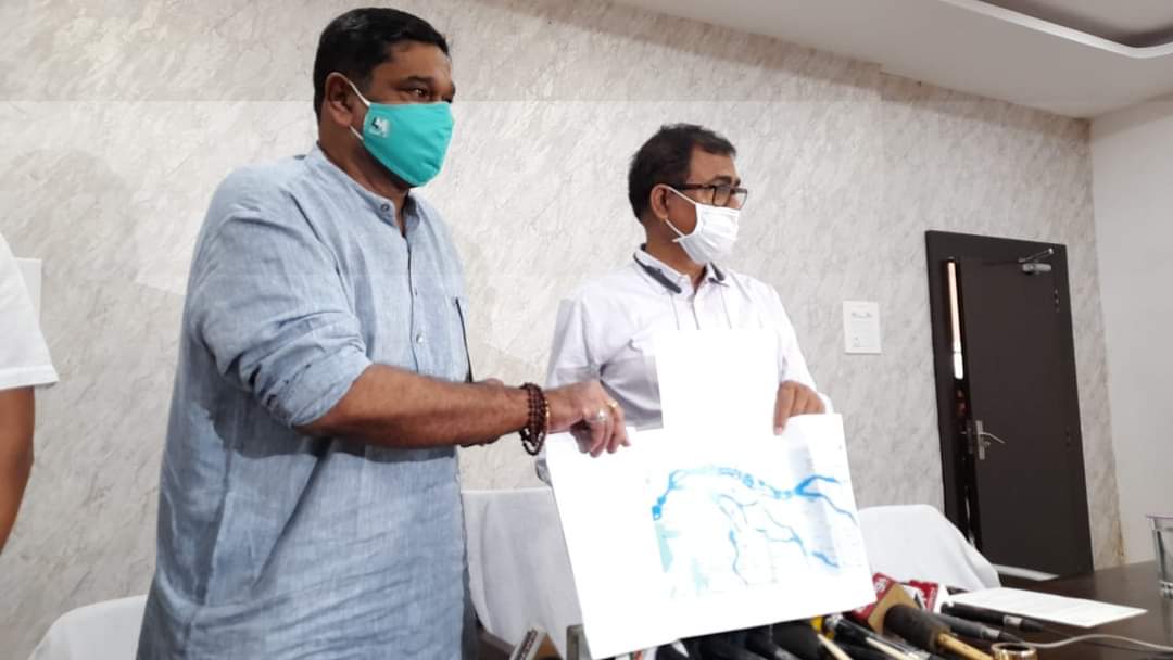 debashish_mla's tweet photo. କାଠଯୋଡି ଏବଂ କୁଆଖାଇ ନଦୀରେ ନୂତନ ବ୍ୟାରେଜ ନିର୍ମାଣ ନେଇ ମାନ୍ୟବର ମୁଖ୍ୟମନ୍ତ୍ରୀଙ୍କ ନିକଟରେ ଏକ ପ୍ରସ୍ତାବ ଦିଆଯାଇଛି। ବ୍ୟାରେଜଟି ନିର୍ମାଣ ହେଲେ ବନ୍ୟାଜଳ ସଂରକ୍ଷଣ ସହ କଟକର ପର୍ଯ୍ୟଟନ ସମେତ ମହାନଦୀର ନିମ୍ନ ଅବବାହିକାରେ ଜଳ ସମସ୍ୟା ଦୂର ହୋଇପାରିବ।ବିଶେଷକରି କଟକ , ଜଗତସିଂହପୁର , ଖୋର୍ଦ୍ଧା ଏବଂ ୧/୨ 
#Odisha #Cuttack https://t.co/xNW6JCRyAW
