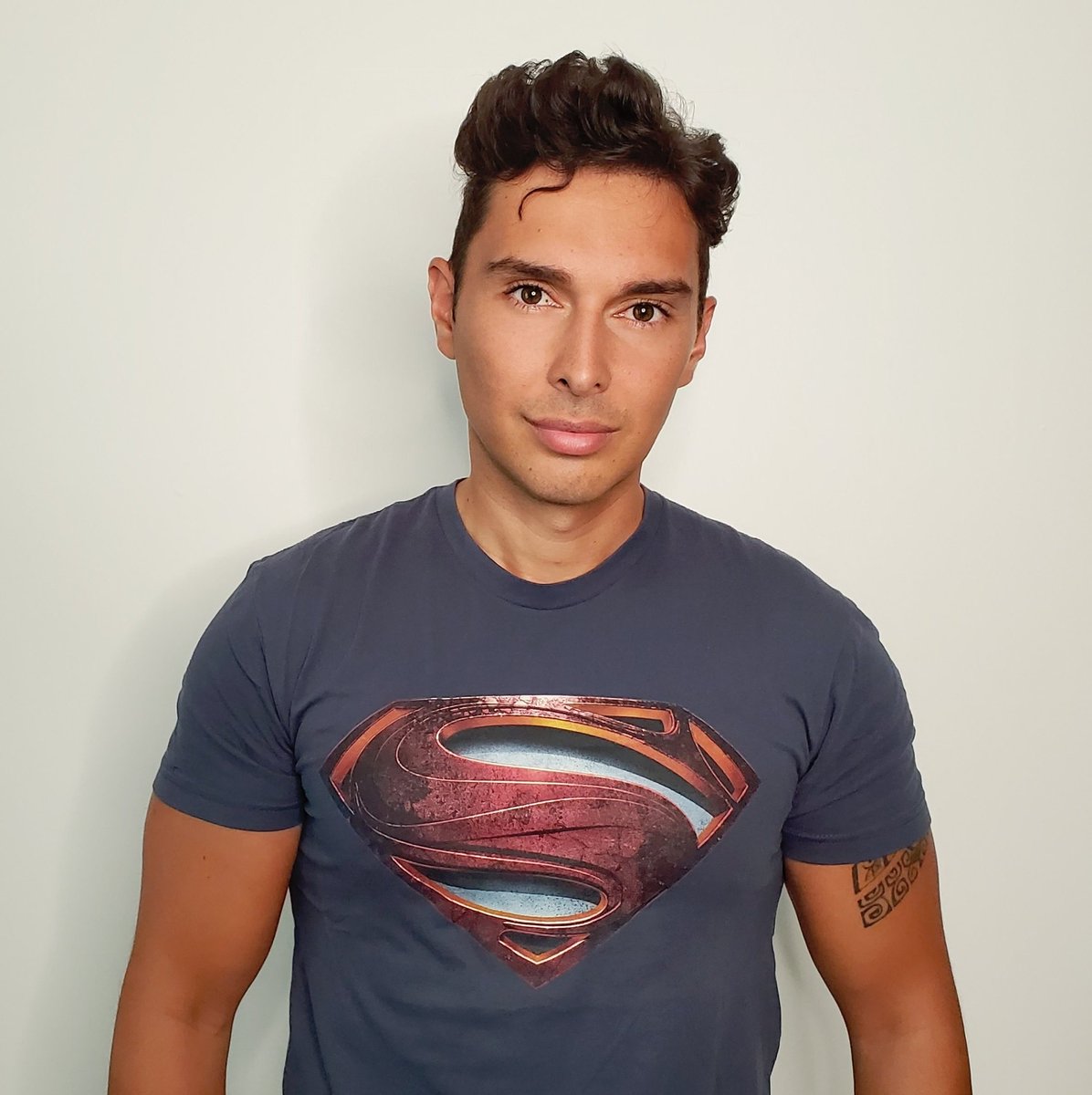 Amui_Officiel's tweet photo. Depuis Tahiti 🏝🇵🇫 On y va aussi 🔥🌞😃

#RestoreTheSnyderVerse 

#ZackSnydersJusticeLeague c'était trop bien, on veut la suite 😃 https://t.co/BsxTAbPDib