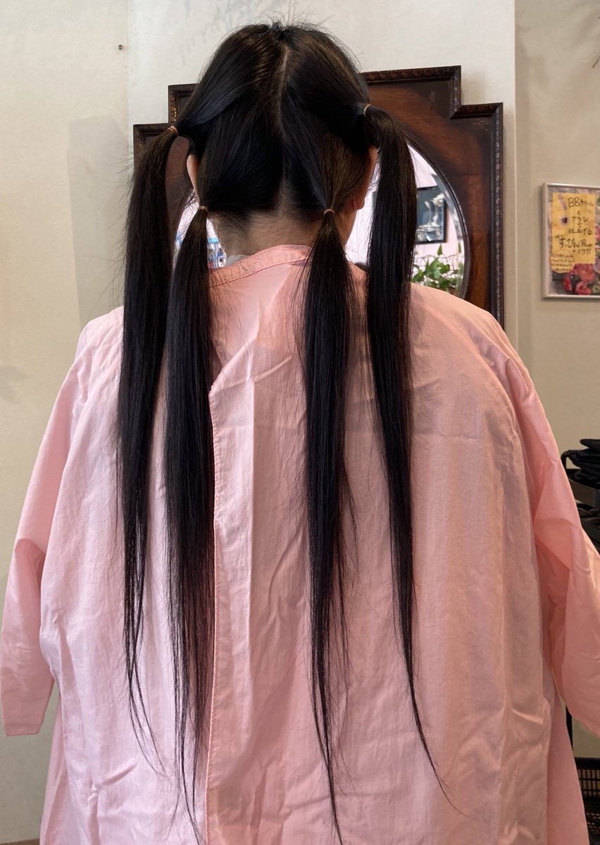 chibi_comai's tweet photo. ヘアドネーション！

ベリーショートから伸ばしたので
5年かかりました

#ヘアドネーション
#31cm以上はショートウィッグ
#40cm以上はボブウィッグ
#50cm以上はロングウィッグ
#60cm以上はスーパーロングウィッグ
#JHD&amp;C
#ジャーダック
#抜け毛も可 https://t.co/jMCft9oq13