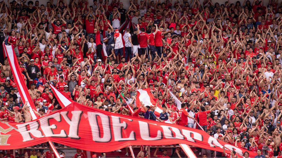 scagliola_lucas's tweet photo. Nada me da más orgullo que decir que soy hincha de #Independiente. Nada más hermoso que llevar estos colores en dónde esté. Todo puede cambiar menos mi amor por vos. Te amo. Feliz día al hincha del club  más ganador del continente. 

Que sea #TodoRojo siempre https://t.co/7BgRc6iMQB