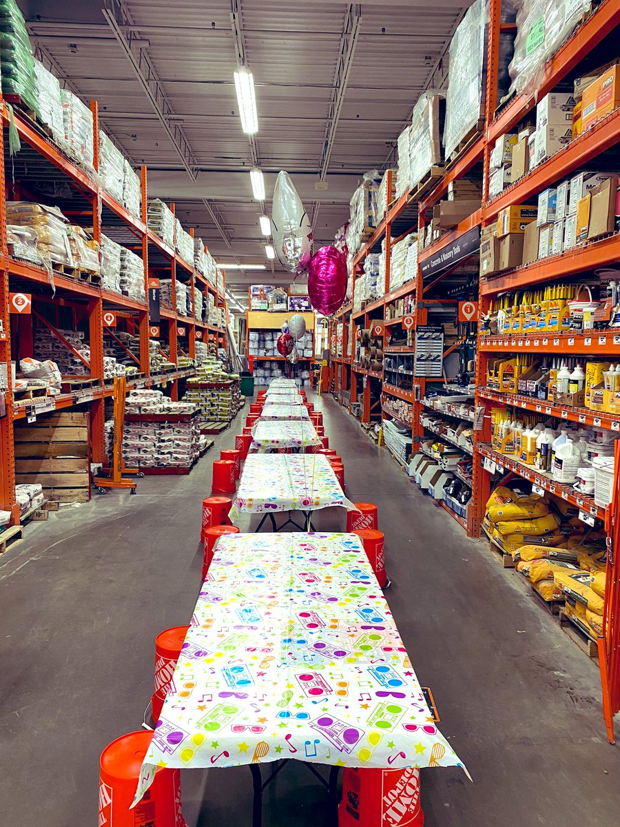 EILEEN SIMPSON tweet media