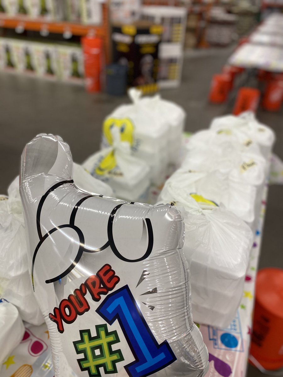 EILEEN SIMPSON tweet media