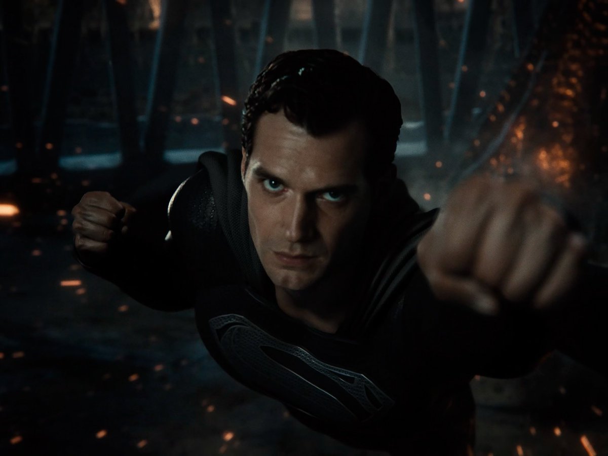 Itssan17's tweet photo. Can I get 500 Retweets in 41 minutes for Black Suit Superman 🖤
#RestoreTheSnyderVerse https://t.co/oHOWOjN2P1