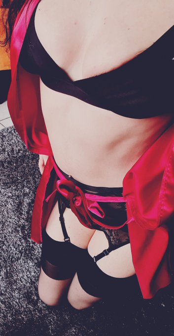#FriskyFriday https://t.co/WtoMFKdgad<a href="/tag/friskyfriday"class="tags">#FriskyFriday</a>