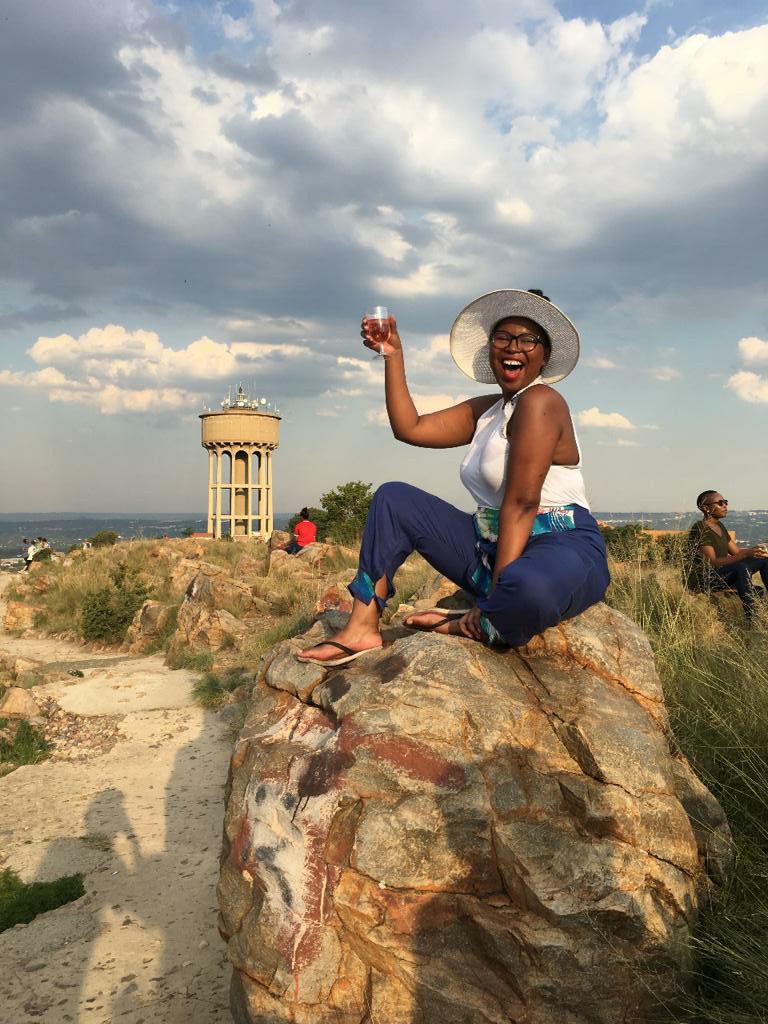 5FM's tweet photo. .@RobForbesDJ &amp; @FixMoeti are on your radio &amp; They're joined by the amazing @sibaphiwe (in for Kim) 🤩

Tune in &amp; let's get you amped for the weekend! 🔥

#ForbesAndFix 📻 https://t.co/lXJ1Phms2V