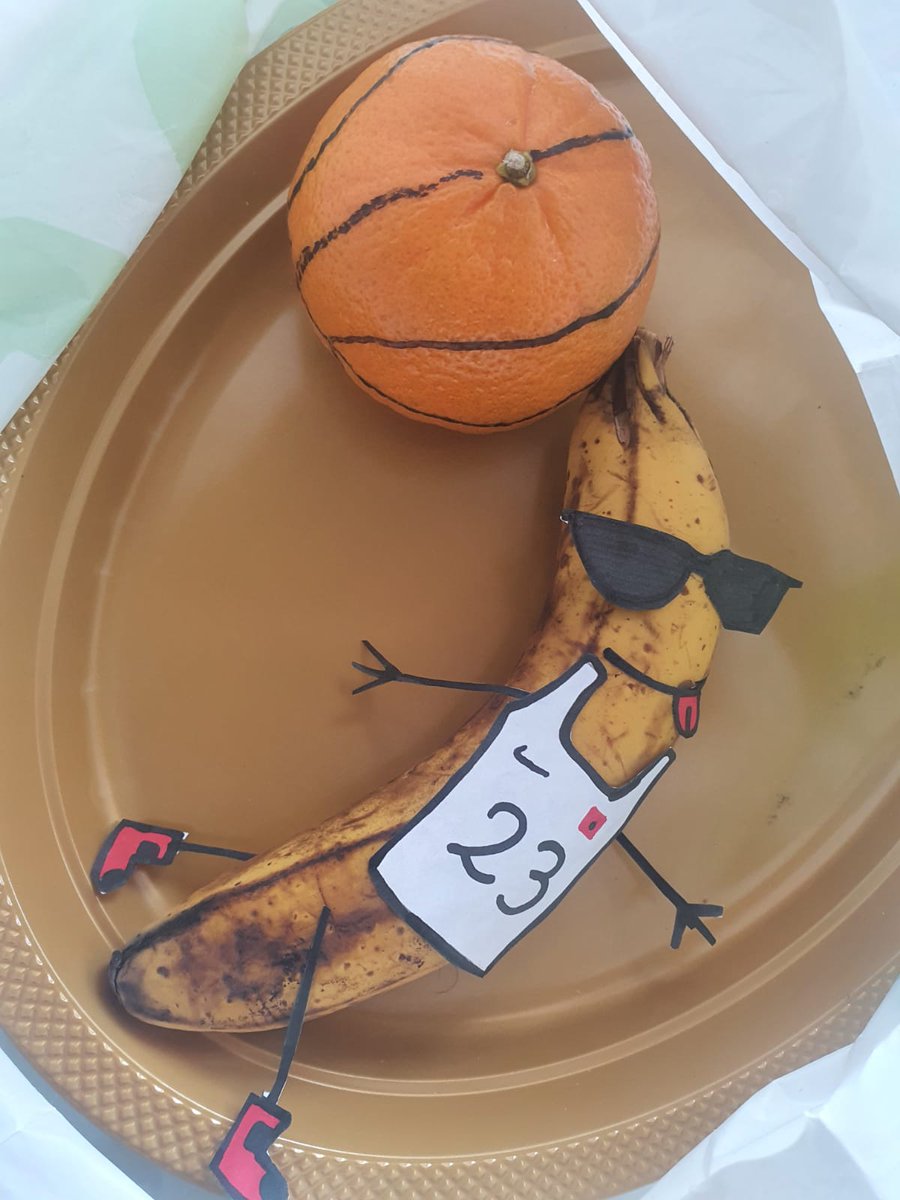 CEIPCLARACAMPO2's tweet photo. Como molan los desayunos saludables con mensaje!...gracias padres por colaborar siempre en los proyectos del cole con tanta ilusión y  creatividad✨👏👏😍😍PES Clara Campoamor https://t.co/LlVwgOKqa0